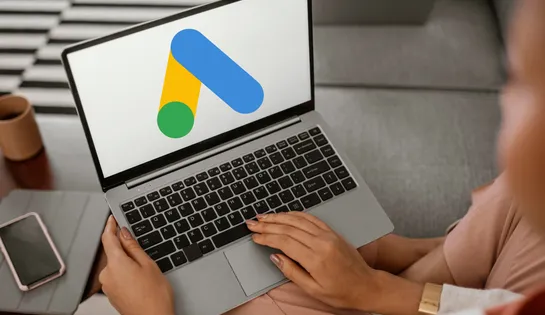 Новий інструмент оцінки навчальної фази Google Ads для кампаній Demand Gen: що потрібно знати?